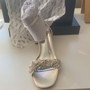 Badgley Mischka bridal shoes